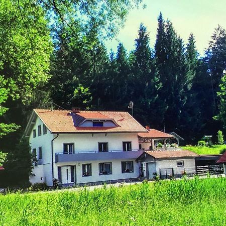 Appartement Haus Manuela à Velden am Wörther See Extérieur photo