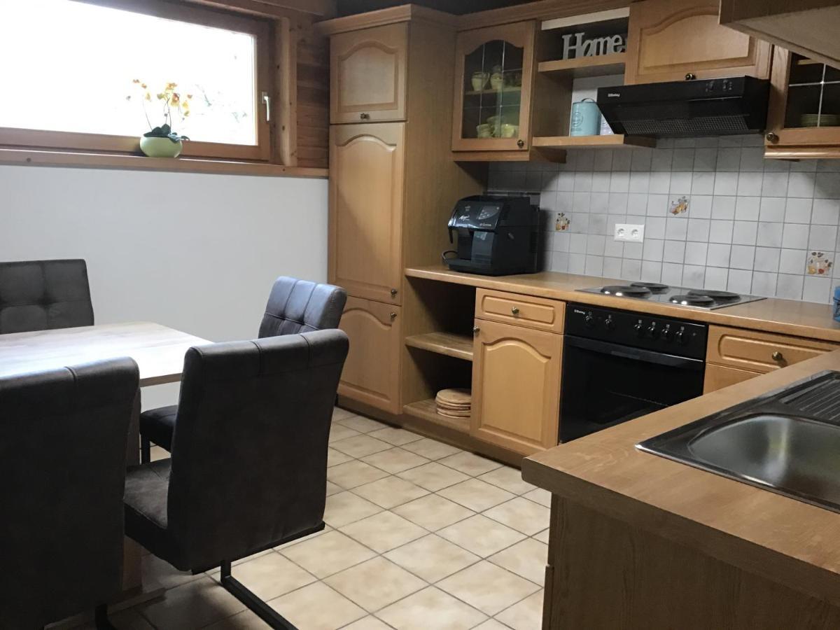 Appartement Haus Manuela à Velden am Wörther See Extérieur photo